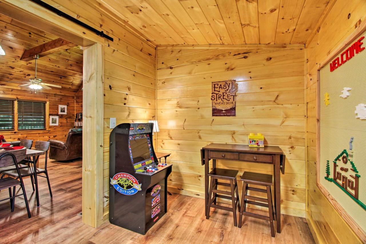 Charming Pigeon Forge Cabin With Private Hot Tub! Sevierville Zewnętrze zdjęcie